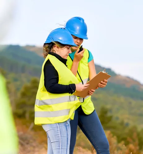 Besprechung auf einer Baustelle